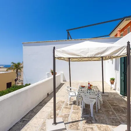 Apartment Casa Serena - Rifugio Romantico Con Vista Mare Santa Maria al Bagno